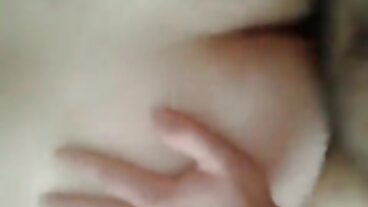 Przyrodnia siostra mści się na chłopaku z chude laski nago kutasem brata w cipce