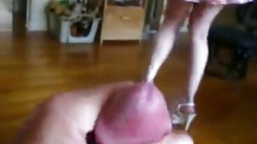 Krągła mama Sybil Stallone nagie laski w akcji zabiera syna na przejażdżkę