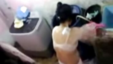 FAŁSZYWY HOSTEL, którego nagie dupeczki nigdy się nie dowie
